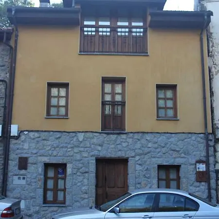 Holiday home Casa De Aldea Pena Sobia