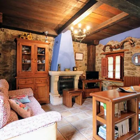 Casa De Aldea Pena Sobia Holiday home La Plaza